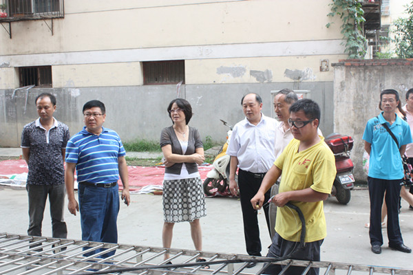汉滨区副区长李珺表示,明天印发暗访通报,针对存在问题落实整改责任