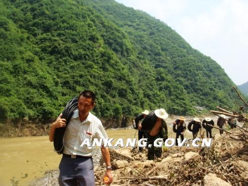 岚皋多少人口_岚皋老照片(3)