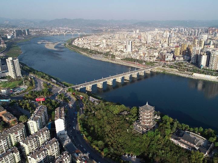 安康市城区.新华社记者 邵瑞 摄