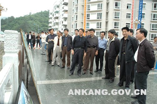 副省长洪峰来岚皋县调研-安康市人民政府